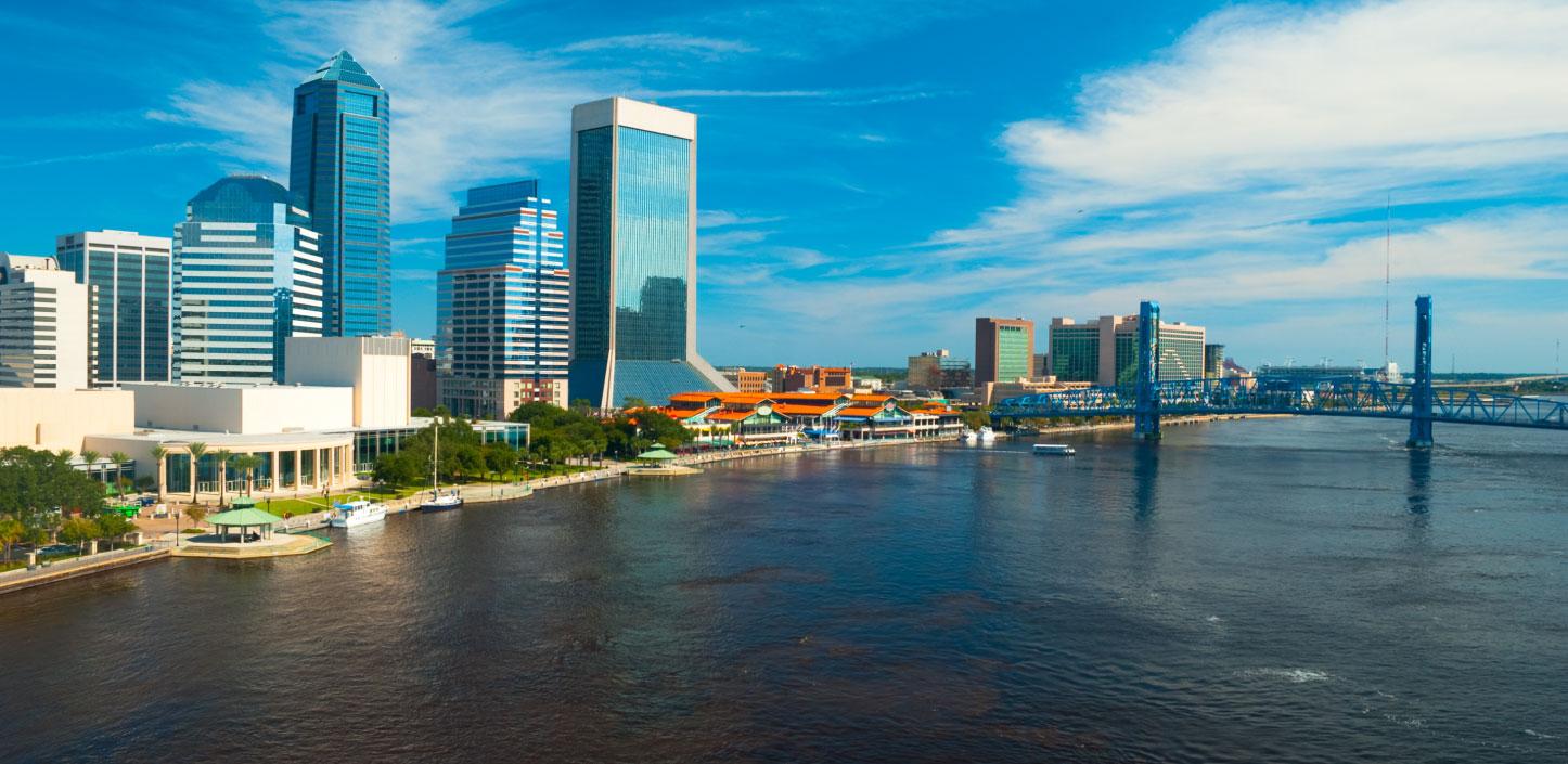 Jacksonville, Florida city meets shoreline